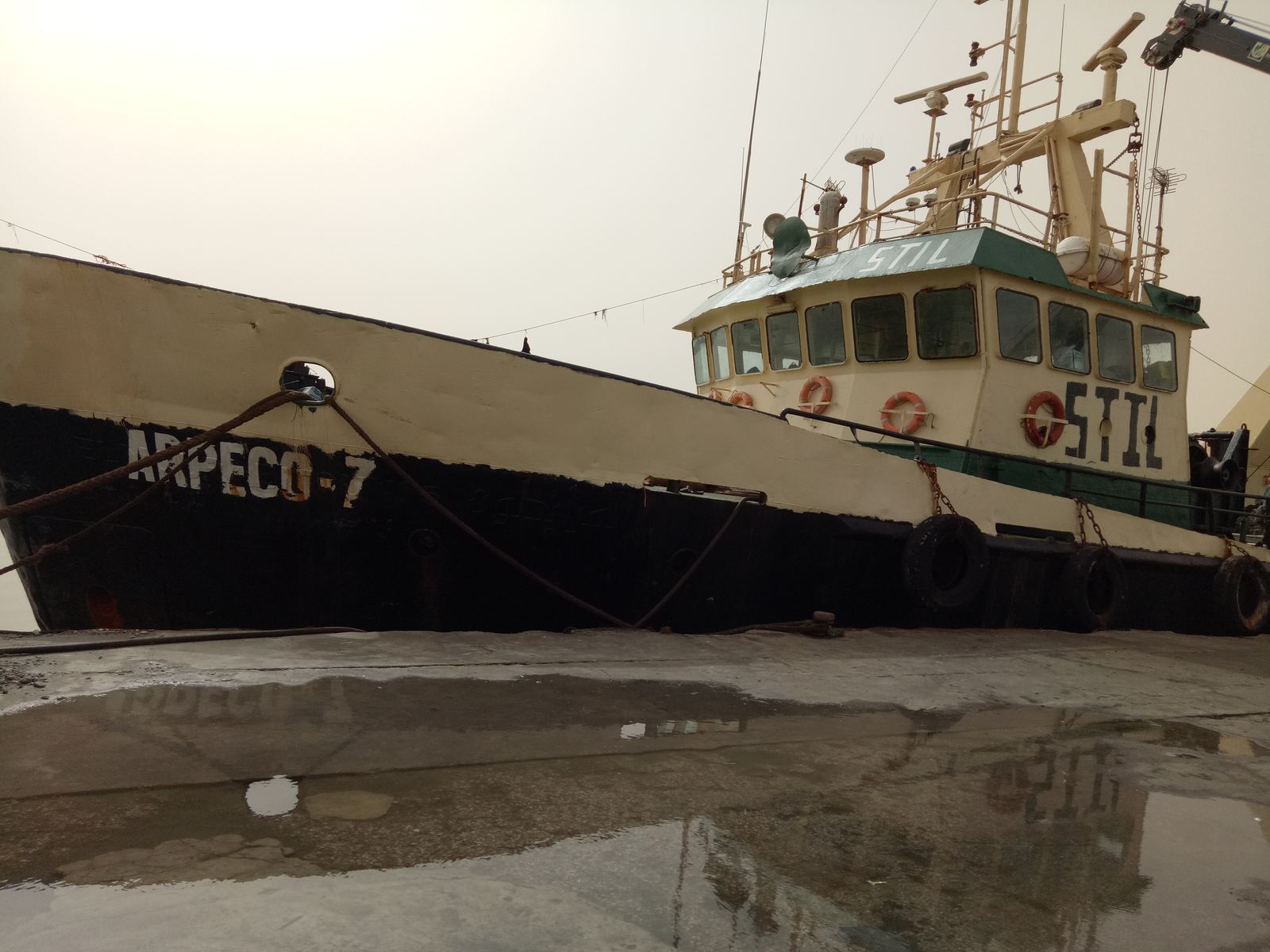 Navire ARPECO 7 au port de Nouadhibou